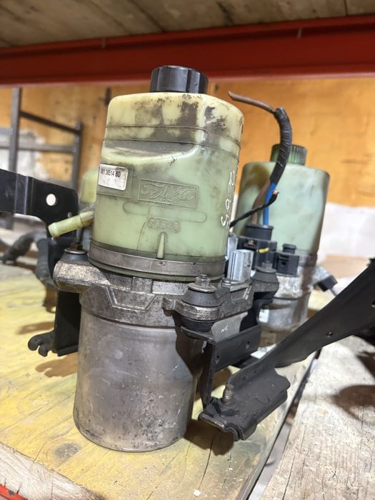 Bomba direção Ford Focus MK2