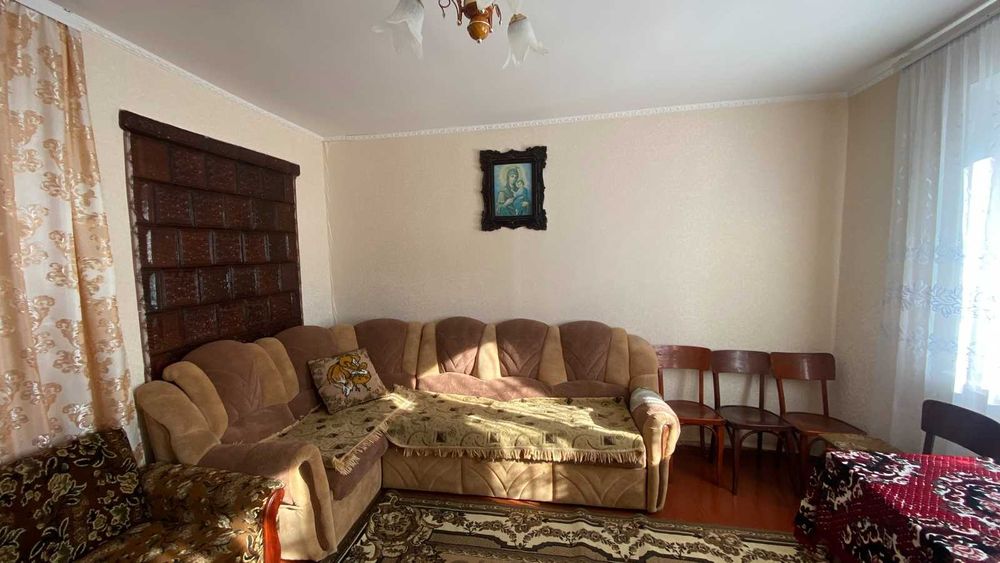 Продається будинок у центрі села Приборівка