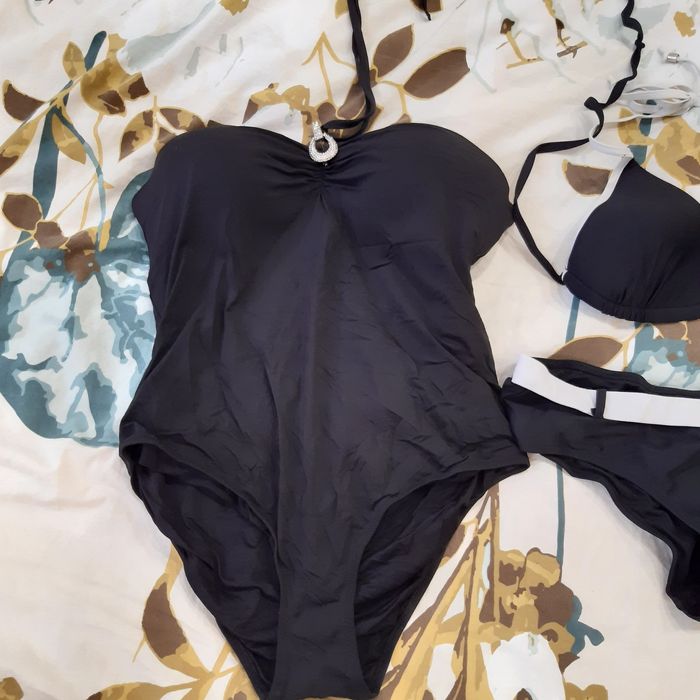 Продам купальники раздельные и сдельные новые и б/у