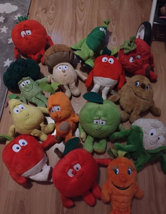 Paka maskotek gang biedronki i inne, poduszki