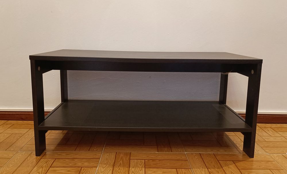 Mesa preta televisão Ikea