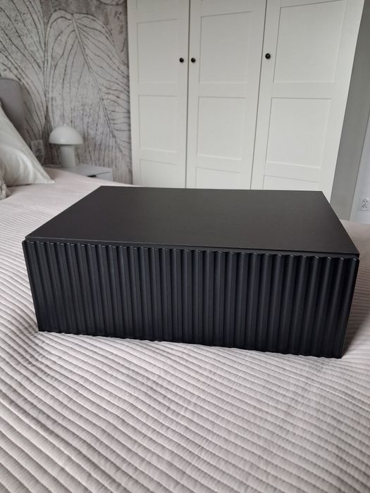 Szafka nocna czarna ryflowana 50cm