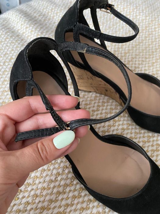 Buty na koturnie New Look 39 czarne