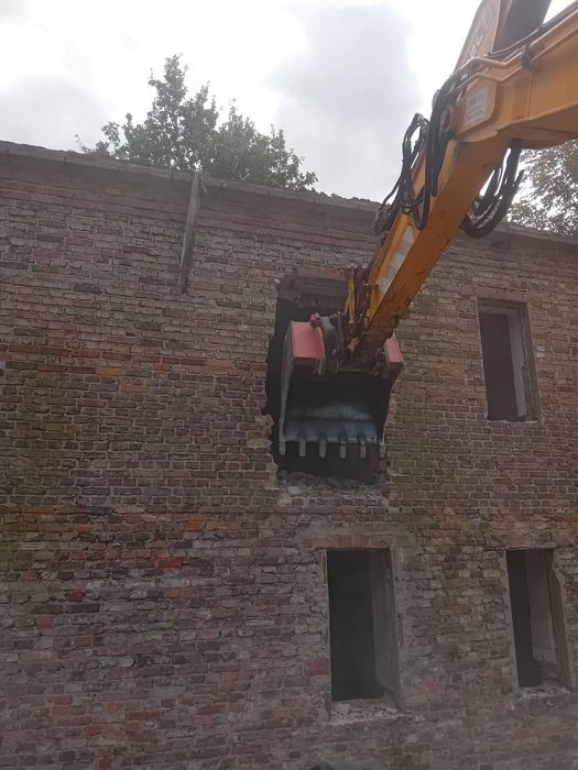 usługi budowlane koparko ładowarką oraz koparka kołową obrotową jcb
