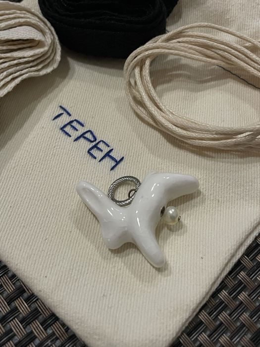 Подвеска цвіте терен зайчик