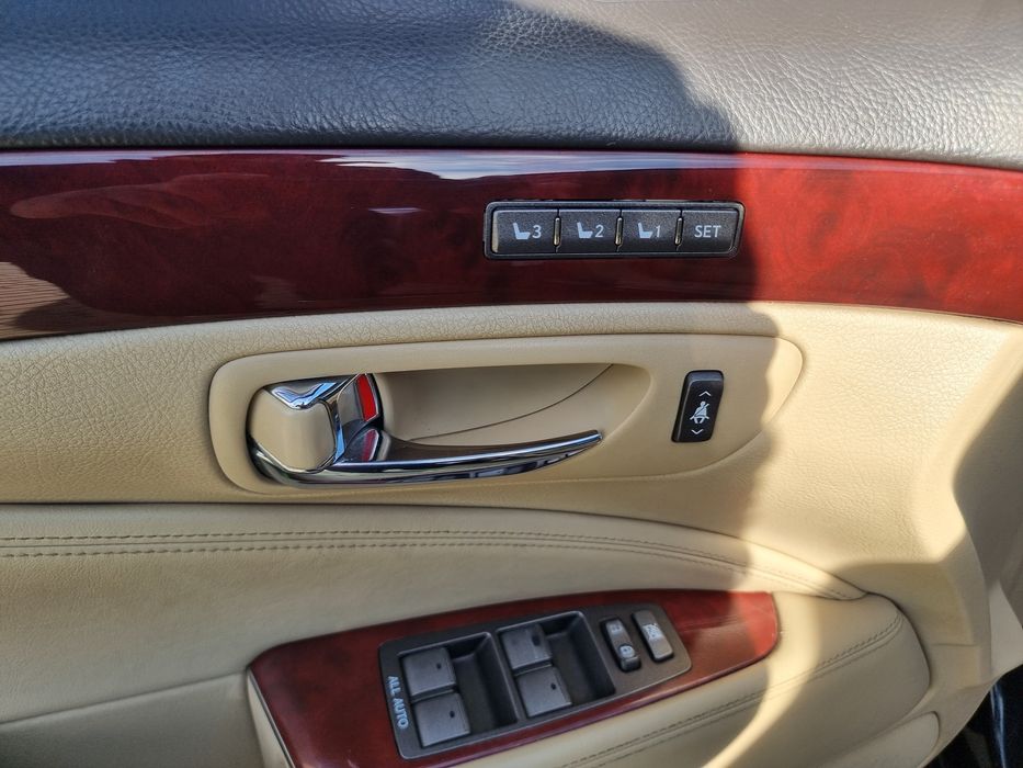 Срочно Продам  Lexus LS 460.