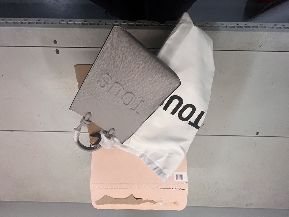 Minimala pop tous la rue cinza