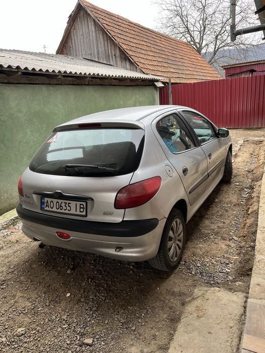 Peugeor 206 1.4 бензин Автомат гідравліка