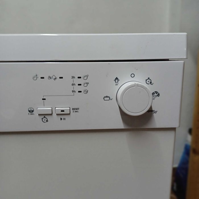 Máquina Lavar Loiça