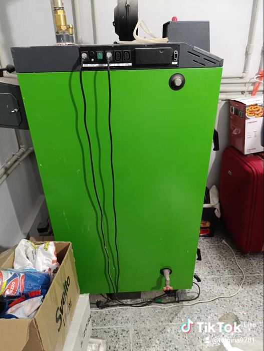 Твердопаливний котел