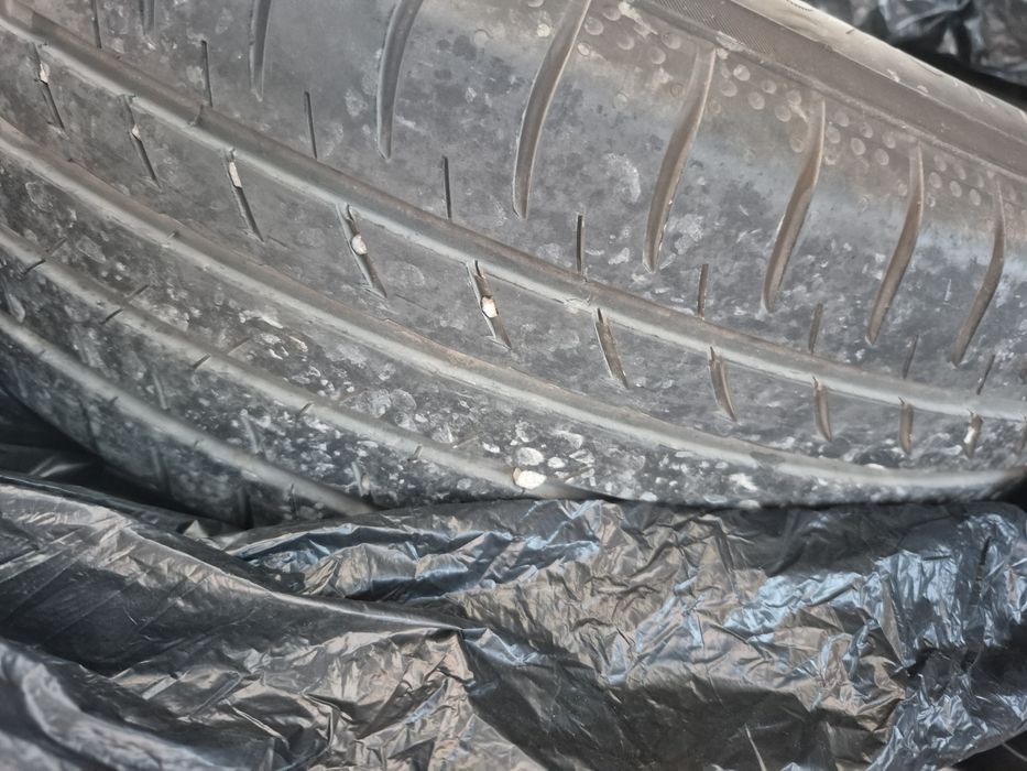 Jantes 4x100 com pneus 185/ 65 R15