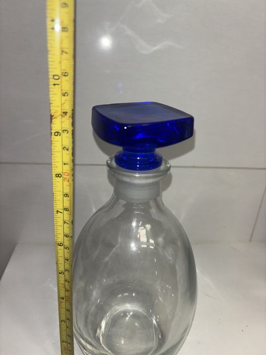 Glass bottle with cap442460295953786882