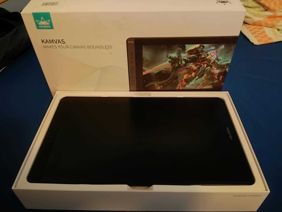 Tablet graficzny HUION KAMVAS 13
