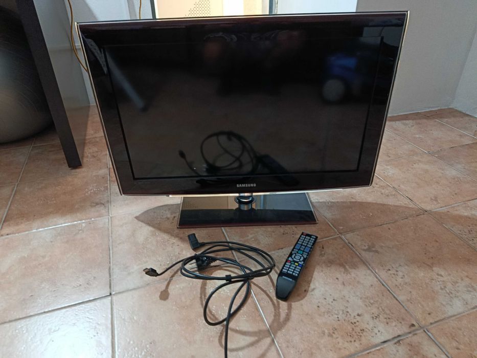 TV Samsung 32" Usado