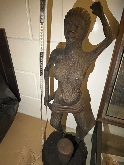 Escultura mulher Africana, feito à mão, anos 60