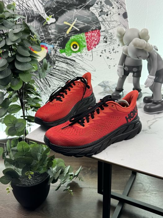 Кросівки Hoka Clifton 7 40.5 розмір Е7634: 1 069 грн. - Кросівки