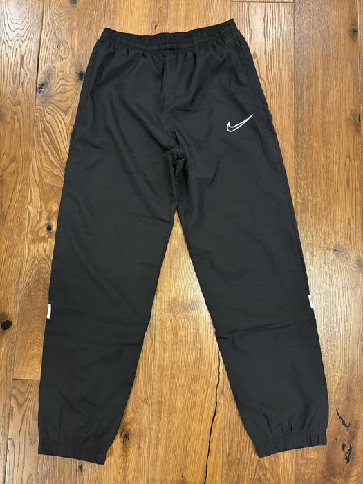 spodnie dresowe chłopiece nike rozmiar L