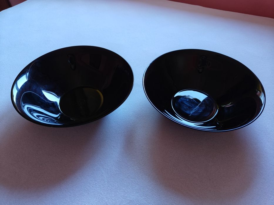 Saladeiras pretas
