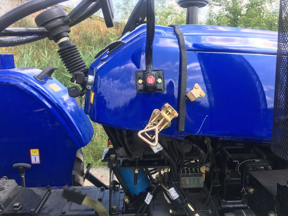 МІНІТРАКТОР КЕНТАВР 244 SDX + Дводискове зчеплення Широкі шини