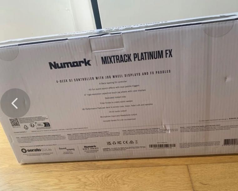 Controladora Numark NA CAIXA