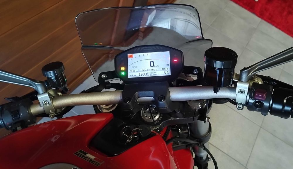 Ducati monster 1200