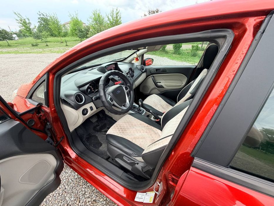 Ford Fiesta 2018 VIN 3FADP4BJ1JM140119 фото оголошення 4 з 8