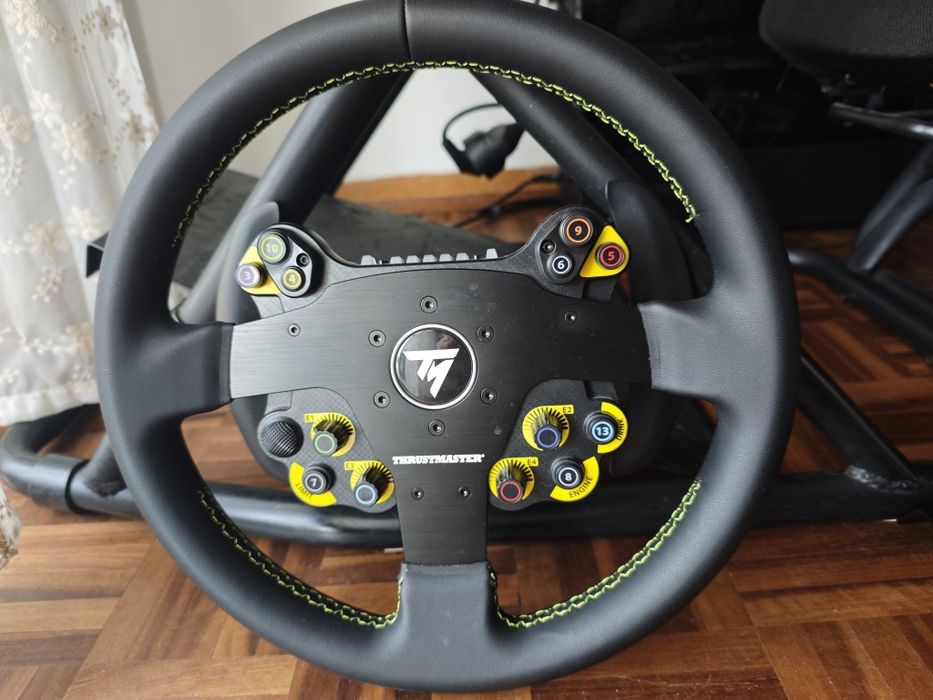 Thrustmaster T300 Ferrari GTE Edition