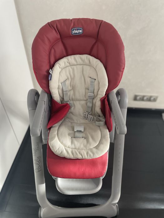 Дитячий стільчик Chicco Polly Magic