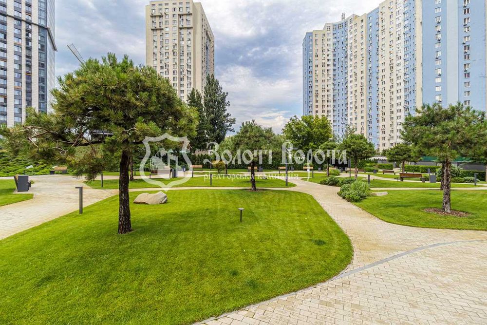 ЖК Метрополіс. Квартира з незакінченим ремонтом в зданому будинку!