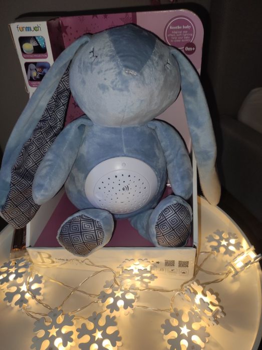 Funmuch Кролик вухастий з проектором (модель FM666-50). 
Іграшка