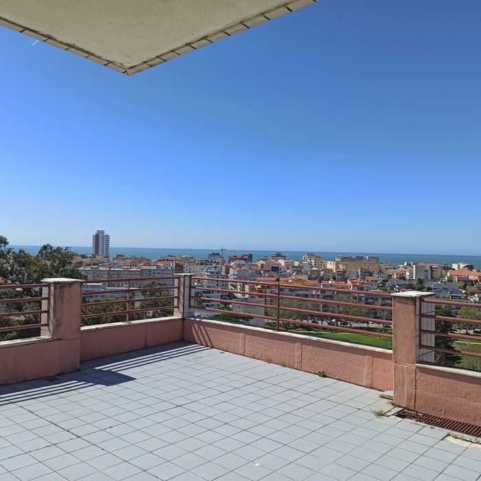 Arrendo T1 nas Abadias