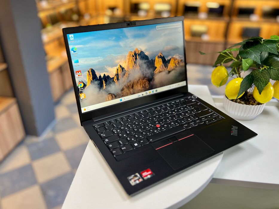 Ноутбук Lenovo ThinkPad E14 G4/Ryzen 5 5625U/16GB DDR4/SSD 1TB M2/14.0"Full HD IPS/Гарантія