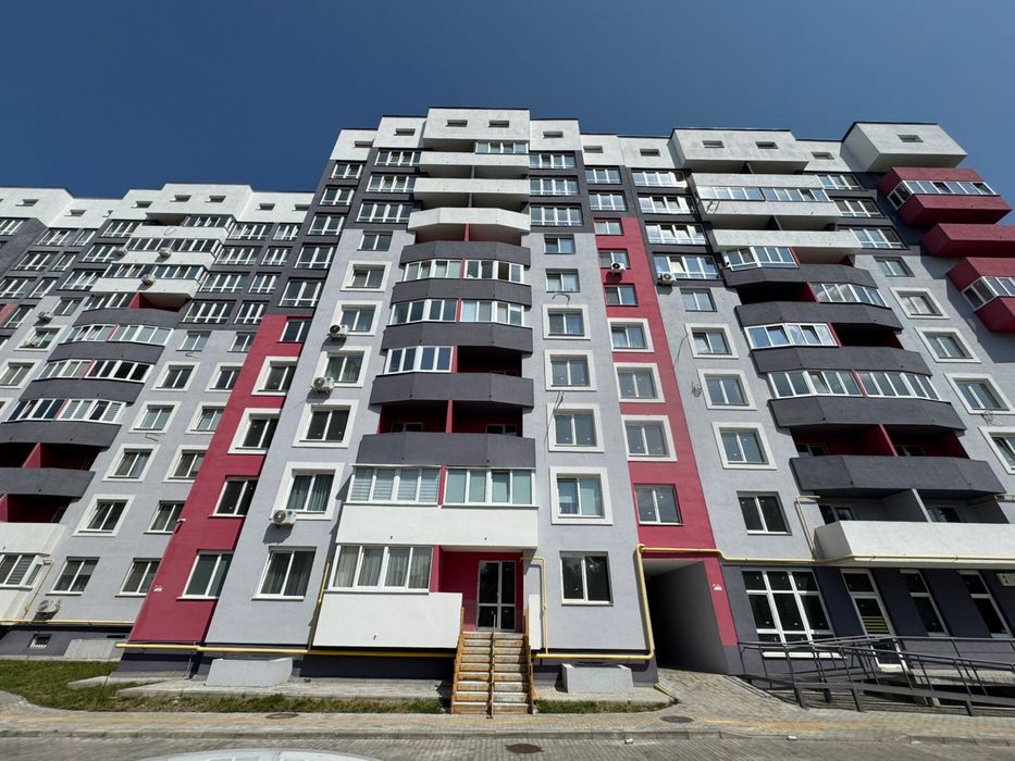 Продаж 3 кімнатна квартира вулиця Тракт Глинянський , новобудова.