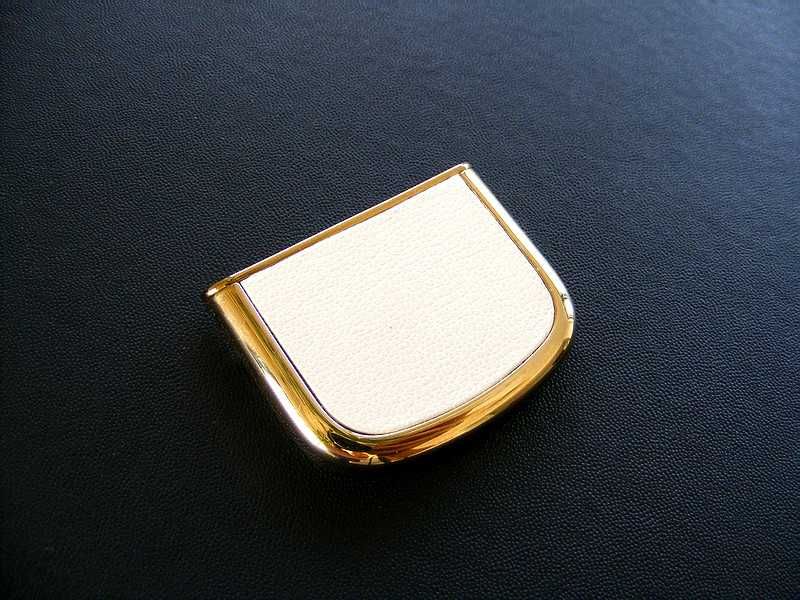 Przednia dolna osłona Nokia 8800 Gold ARTE