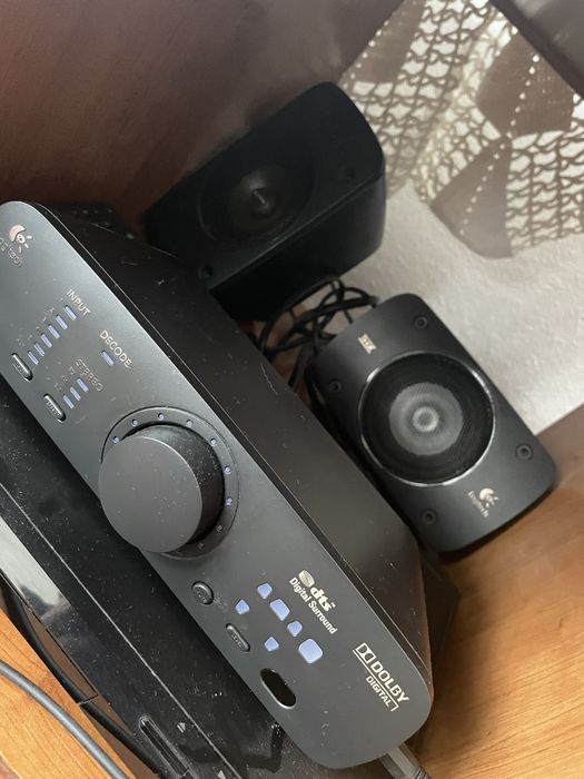 Logitech Colunas Z906 - THX-Certified 5.1