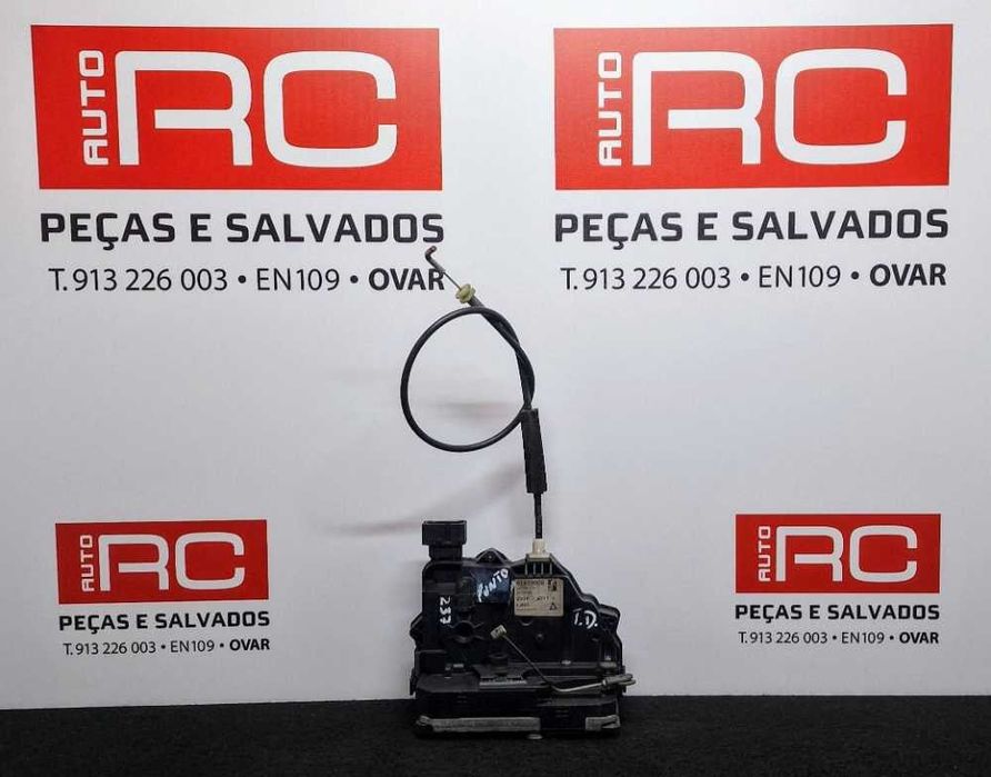 Fechadura / Fecho Porta Trás Direito 51873656 - FIAT PUNTO EVO
