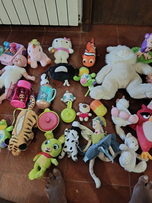 Lote brinquedos Aprox 41 peças