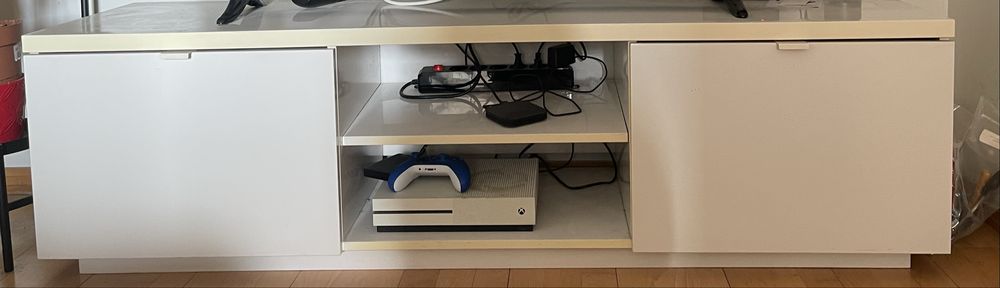 Móvel para televisão