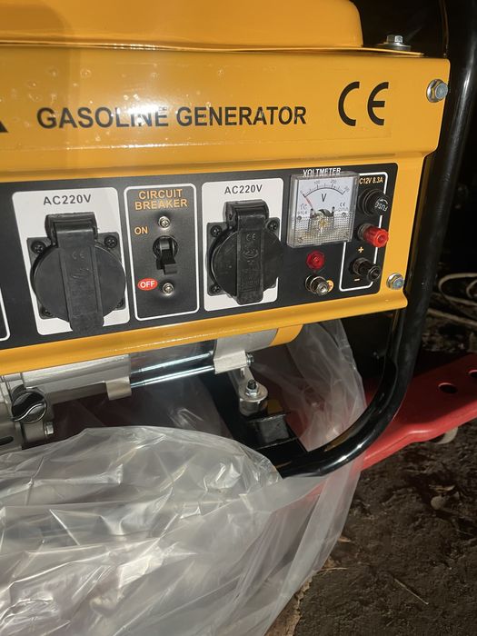 Генератор бензиновий 2,2 кВт