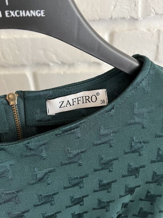 Сукня трикотажна міді плаття