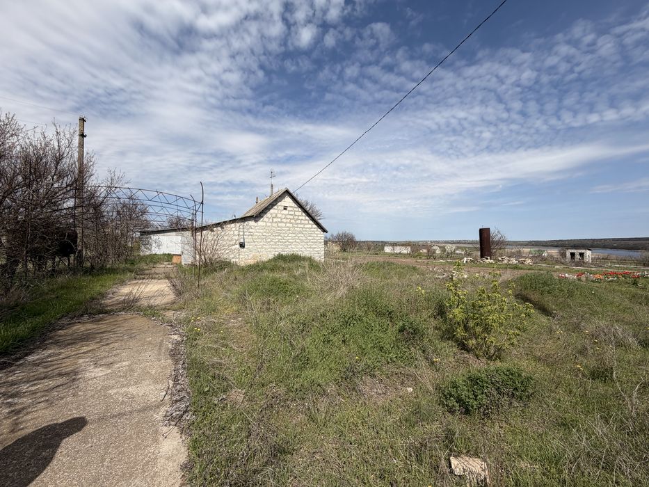 Продаж Дома та  земельної ділянки 0,25 га  с. Каравелово