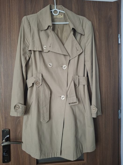 Płaszczyk beżowy