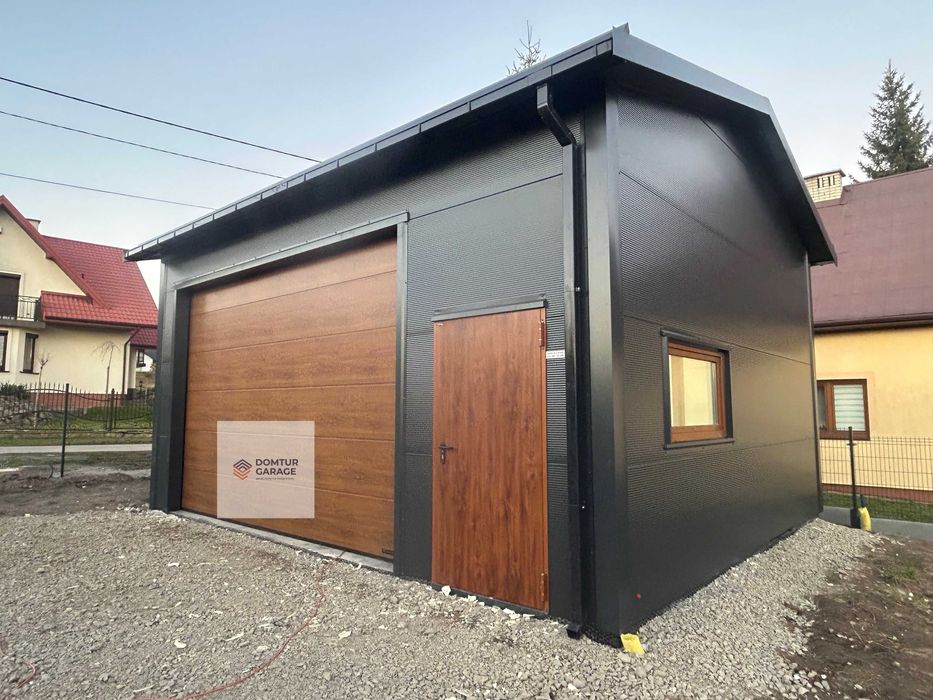 Domki garaż budynek ocieplany z płyt warstwowych