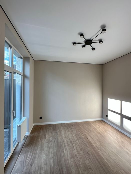 Дуплекс з новим ремонтом 100 м на 2,5 сотках землі. Буча 165000$