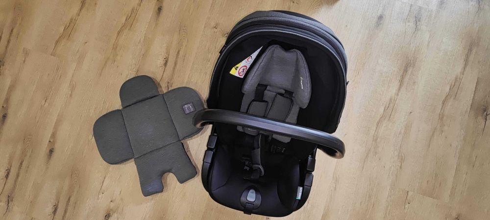 Conjunto de Cadeira Chicco First Seat Recline i-Size + Base Full 360 Isofix