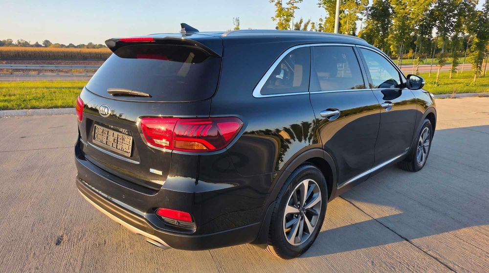 У продажі авто з ЄС Kia Sorento 2.0 CRDI L 2018 року.