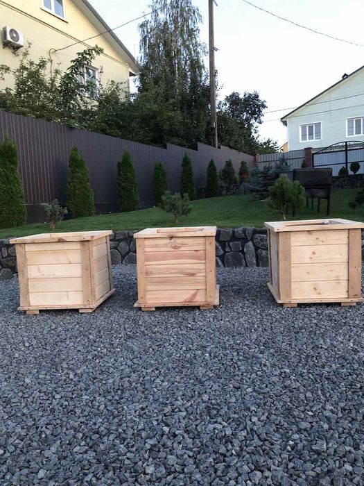 Кашпо  під туї ,квіти дерева ,декоративні