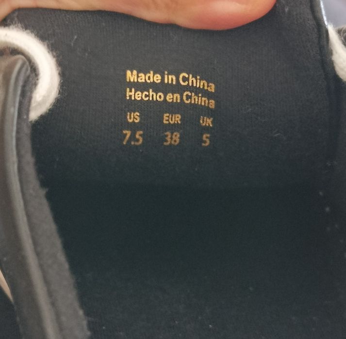 Sapatilha Aldo - pele com apliques - pouquíssimo uso - Tam 38