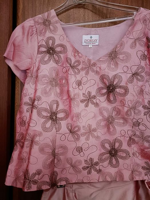 Sapatos T40+clutch+vestido T48
Vendo conjunto ou separado