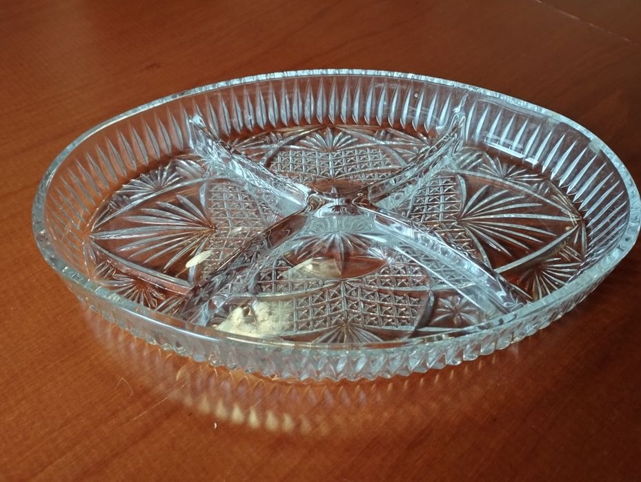 Várias peças em vidro e cristal